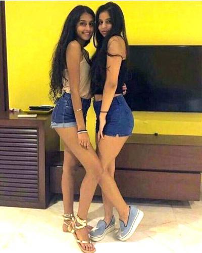  Check out: Shah Rukh Khan’s daughter Suhana Khan strikes a pose with her friend 