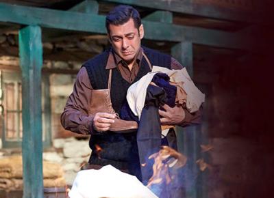  SHOCKING: Salman Khan's Tubelight distributors left in tears after suffering from huge losses 