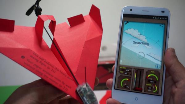 This Paper Plane Can Be Controlled By Your Smartphone And It Looks Like A Lot Of Fun 