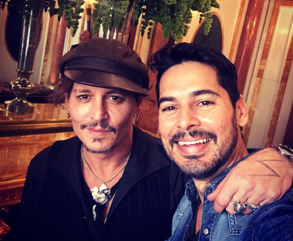  OMG! Dino Morea had a fan moment meeting Pirates of The Caribbean star Johnny Depp 