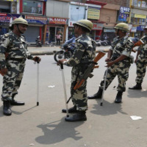 Communal clashes in WB, state govt rushes paramilitary troops