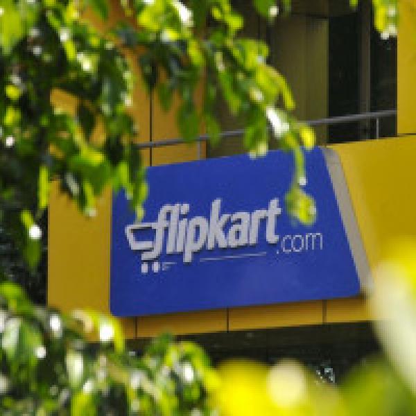 Flipkart asks Snapdeal for 30 more days to hit back with revised offer