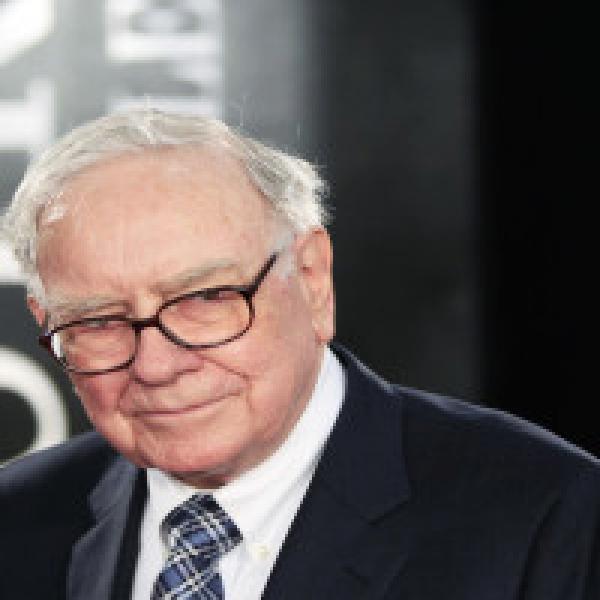 Buffett#39;s Berkshire Hathaway nears $18 bln deal for Oncor: Sources