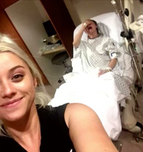 Woman Snaps World's Greatest Selfie While Sister is in Labor