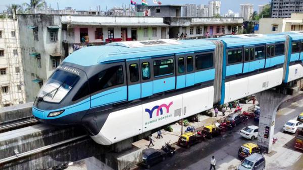 Mumbai: Monorail develops technical snag, stops at Chembur station