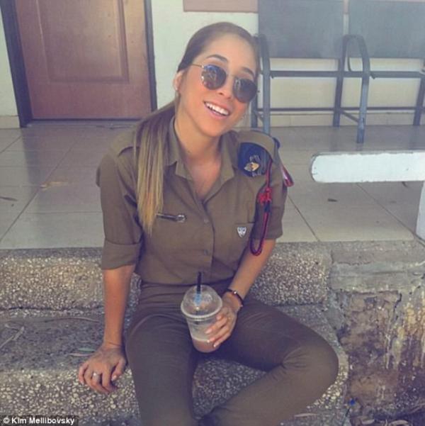 This Israeli Soldier Has Taken Over The Internet With Her Beauty andamp Is Pulling The Triggers Of Every Heart 