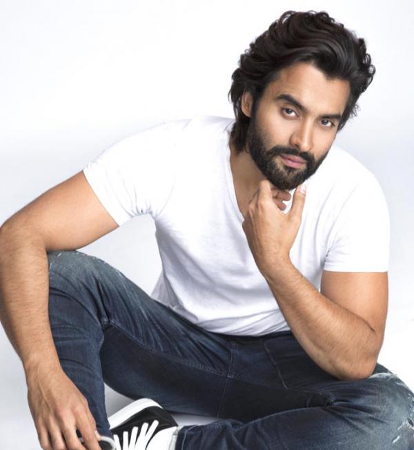 Jackky Bhagnani wants to create awareness through 'Carbon'