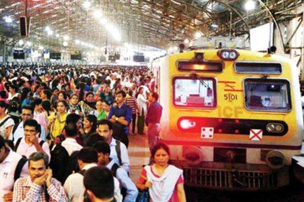 Mumbai: CR hands over Matunga railway station to all women staffers