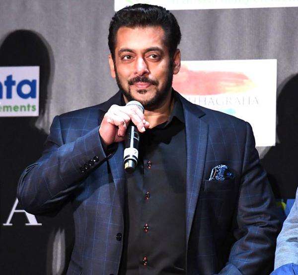 IIFA 2017: Salman Khan: I like rewards more than awards