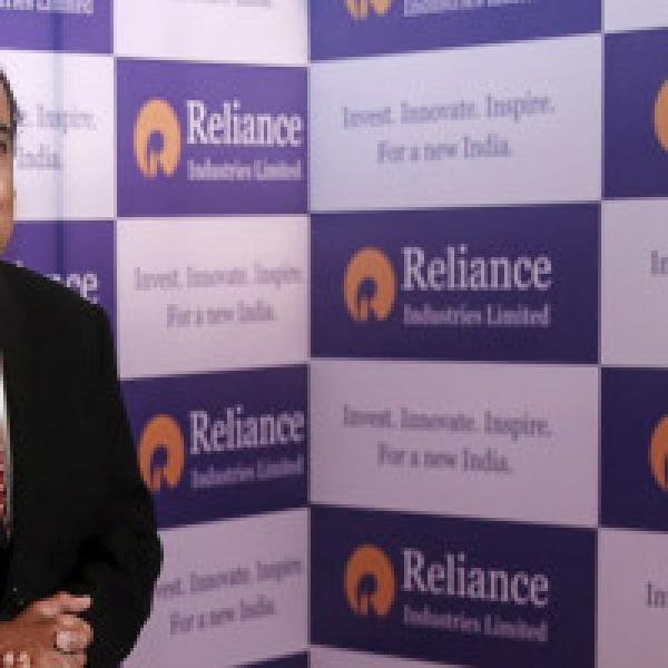 Reliance Industries Q1 profit at Rs 9108 cr, Jio announces Rs 20,000 cr rights issue