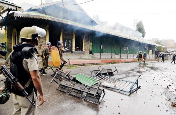 Protestors continue to rampage in Darjeeling hills, burn down community hall