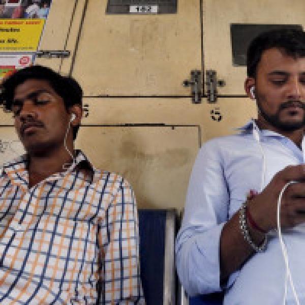 MPs ask Trai to remove mobile connect charges to lower rates