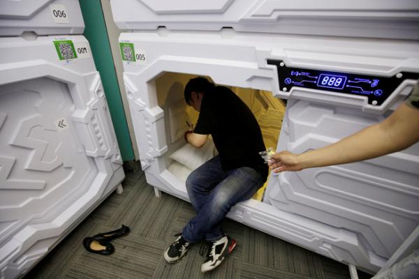 Sleep Capsules Are A Dream Come True For Overworked Employees In China And We Want Them Too 