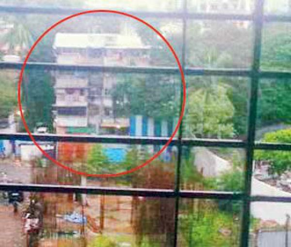 Ghatkopar building collapse: BMC has 15 days to find the cause
