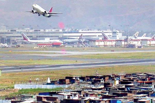 GoAir cancels 2 flights in Mumbai, passengers inconvenienced