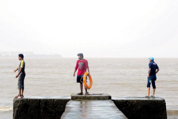 Baywatch sham! Only 32 lifeguards for 10 lakh beachgoers in Mumbai