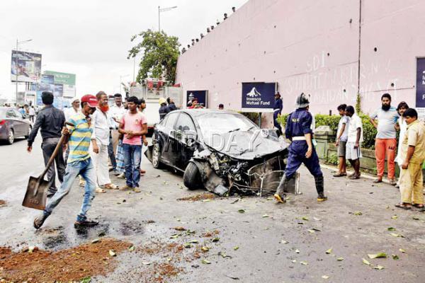 Bandra flyover crash: Accused borrowed car for joyride with girlfriend