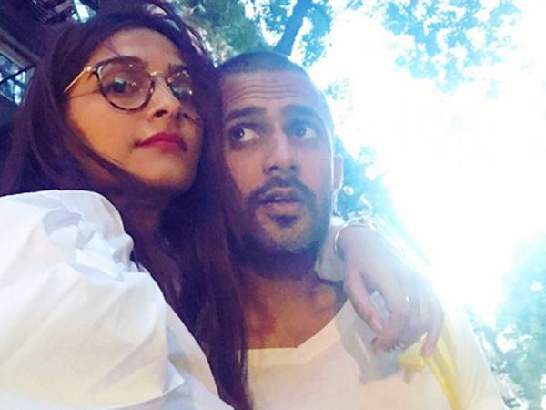 New York Diaries: Sonam Kapoor and Anand Ahuja look too cute in their latest picture 
