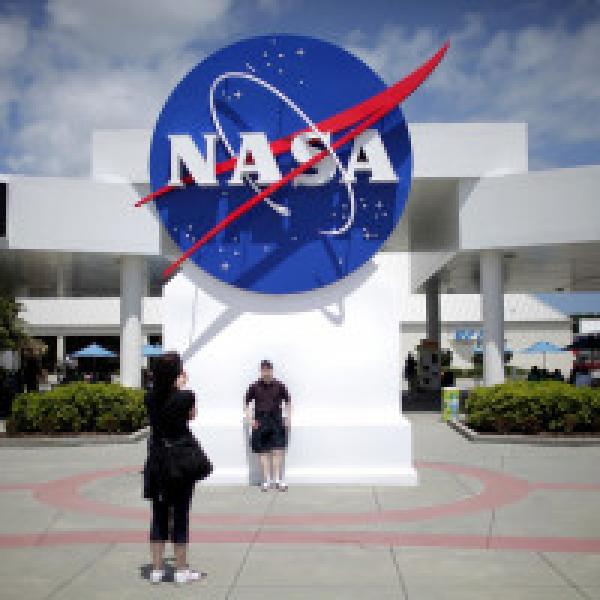 NASA offering six-figure salary for officer for who will #39;defend Earth from aliens#39;