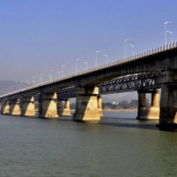 Over 100 bridges across country can collapse anytime: Nitin Gadkari