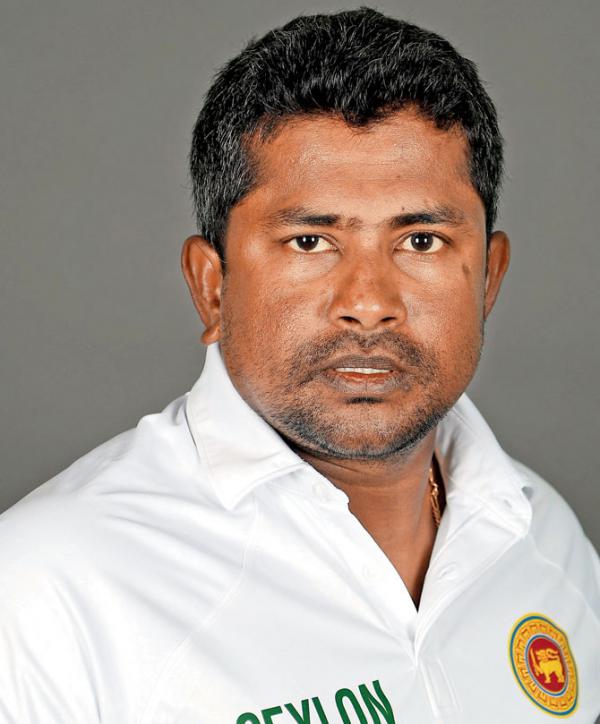 India vs Sri Lanka: Rangana Herath ruled out of third Test due to back pain