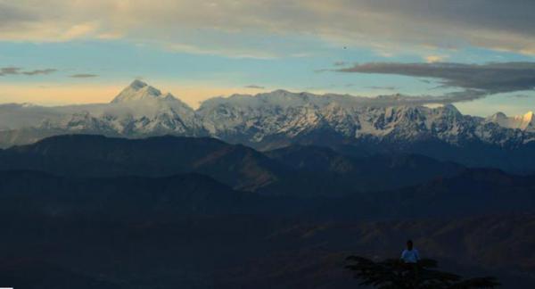 How To Trek Through The Himalayas From Kausani In Uttarakhand, As Told By A Trekker