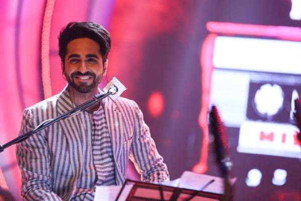 Ayushmann Khurrana: Raghav has changed the norms of traditional anchoring