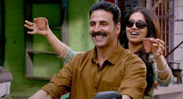 &apos;Toilet &- Ek Prem Katha&apos; Review: Akshay And Bhumi Brilliantly Question Why Our Nation &apos;Does It&apos; In The Open