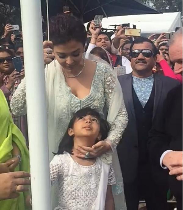  WATCH: Aishwarya Rai Bachchan becomes first Indian actress to hoist the Indian National Flag at IFFM 2017 
