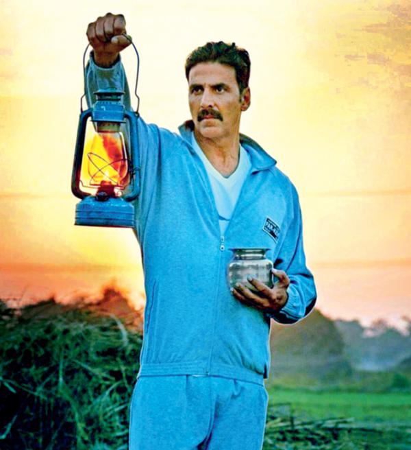 Will Akshay Kumar's 'Toilet...' give Bollywood its first hit in 5 months?
