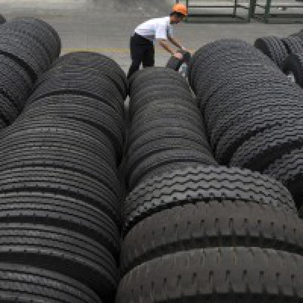 JK Tyre declines 8% as co reports loss in Q1