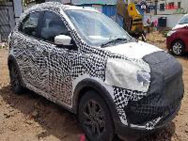 Ford Figo crossover spied being tested in India