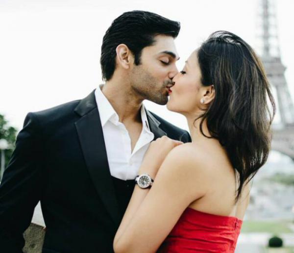 OMG! This picture of Ruslaan Mumtaz-Nirali Mehta kissing at Eiffel Tower will give you some major relationship goals 