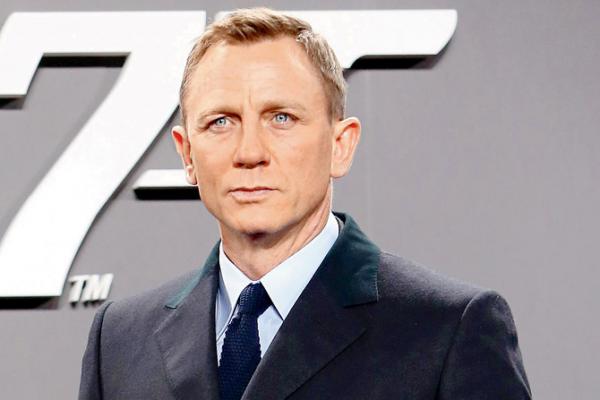 Daniel Craig confirms he is returning as James Bond