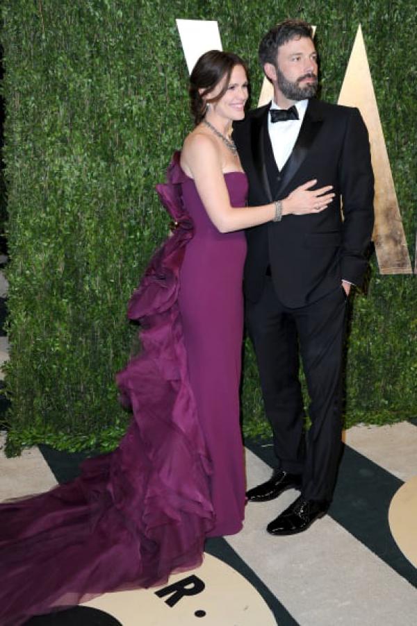 Ben Affleck & Jennifer Garner: Divorce Getting "Nasty," Sources Claim