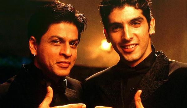 This Popular &apos;Main Hoon Na&apos; Scene Is Now A Funny Internet Meme And People Are Loving It