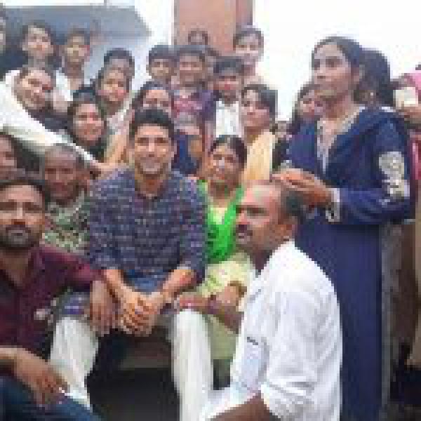 Farhan Akhtar Met His Cousins For The First Time On His Visit To Khairabad