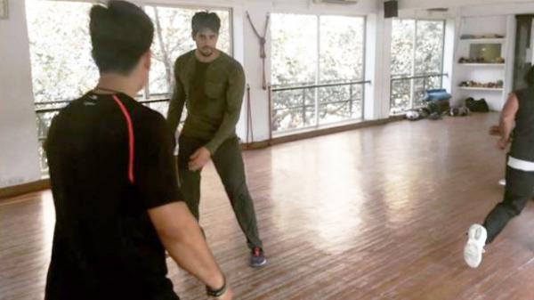  SNEAK PEEK: This video shows how Sidharth Malhotra prepped for the action in A Gentleman 