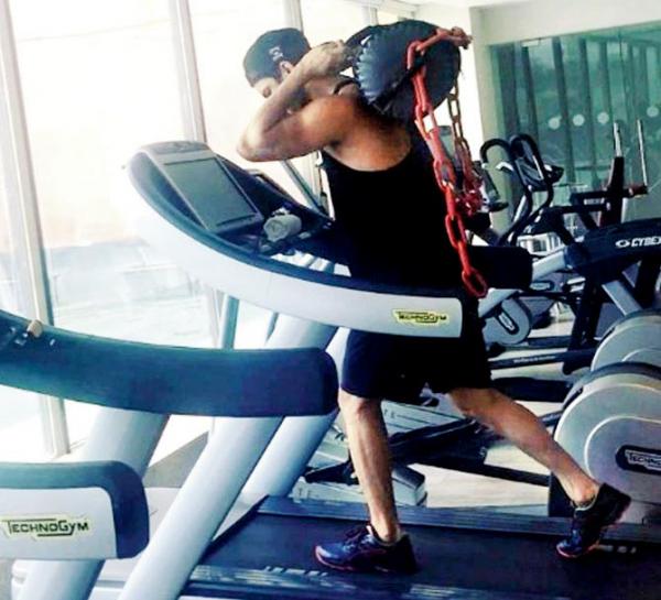 Sushant Singh Rajput works out hard in the gym to play pithoo in 'Kedarnath'