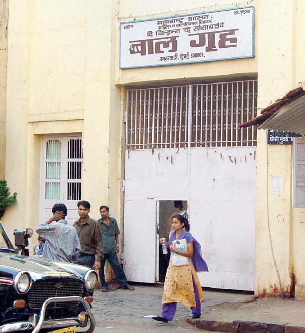 Mumbai: 16-year-old rescued from roof of Dongri children's home