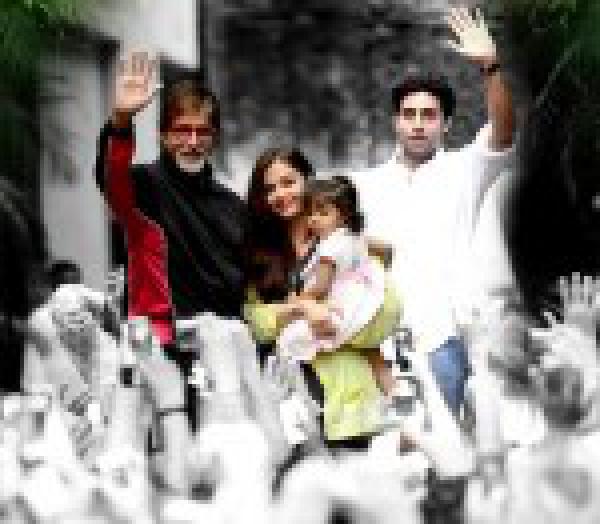 Abhishek Bachchan Just Shared The Cutest Photo Of Aishwarya & Aaradhya Bachchan