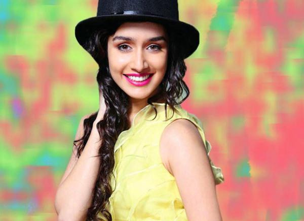  Shraddha Kapoor supports these underprivileged kids by making a donation 