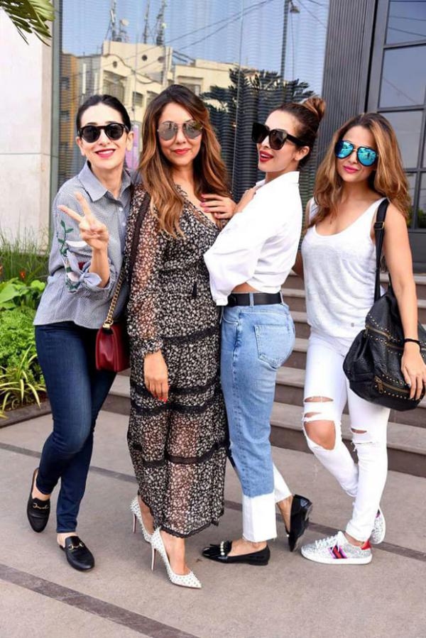  Check out: Malaika Arora, Karisma Kapoor, Amrita Arora and Sridevi support Gauri Khan at her new store opening 