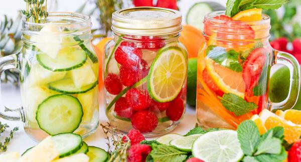 &apos;Infused Detox Water&apos; Is A Scam That Will Never Help You Lose Weight