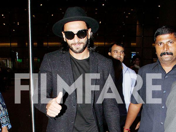 Ranveer Singh proves it yet again why his airport style is the coolest in B-town 