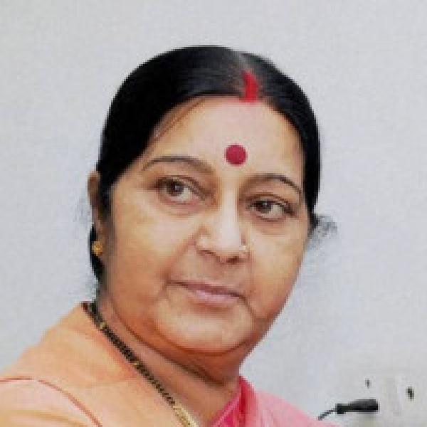 Swaraj inaugurates first #39;Videsh Bhavan#39; in Mumbai