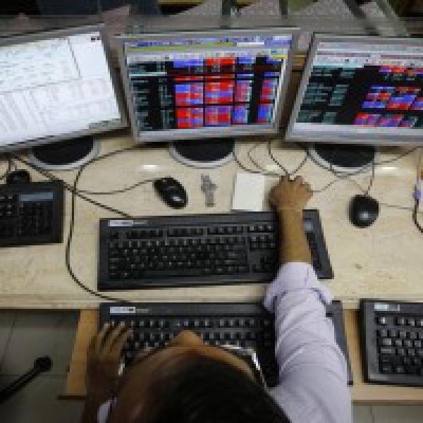 Market Live: Sensex lower on profit booking, Nifty volatile ahead of FO expiry