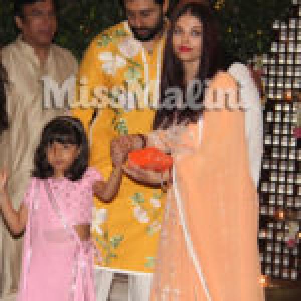 PHOTO: This Might Just Be The Cutest Family Photo Of The Bachchans We Have Ever Seen!
