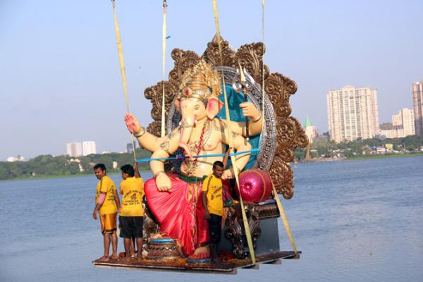 Ganeshotsav 2017: Do's and don'ts of Ganesh visarjan in Mumbai