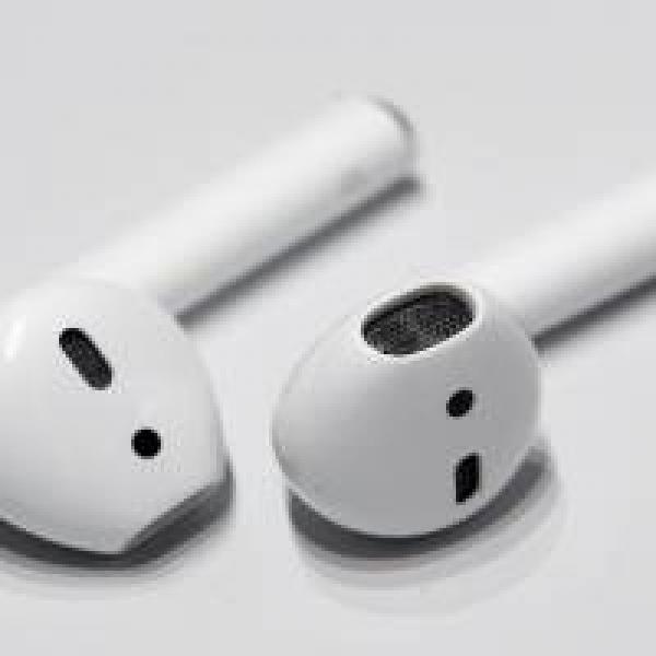Not bad after all? Apple Airpods dominate US market for wireless earphones